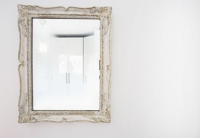 Detecteren Gronden Het begin Spiegels op maat: prijs ronde spiegels en rechthoekige spiegels